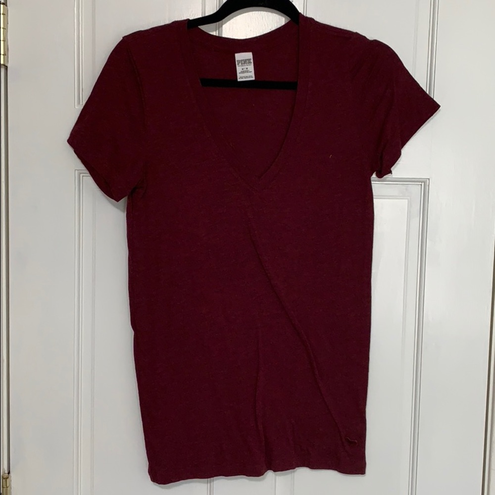 Maroon v neck tee